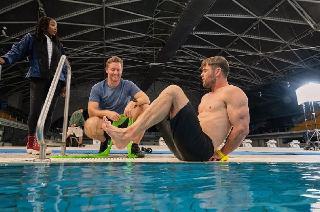 蒂姆连续五场比赛得分超过挺进下一轮，澳大利亚队挑战极限！(澳大利亚真实事件蒂姆和琼)